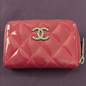 * SOLD * Chanel zippered card holder
